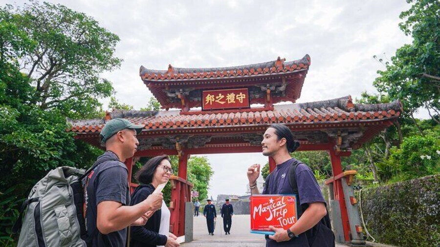 Okinawa Shuri Castle Peace Walking Tour