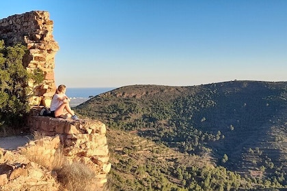 Ver la puesta de sol desde el castillo de Serra