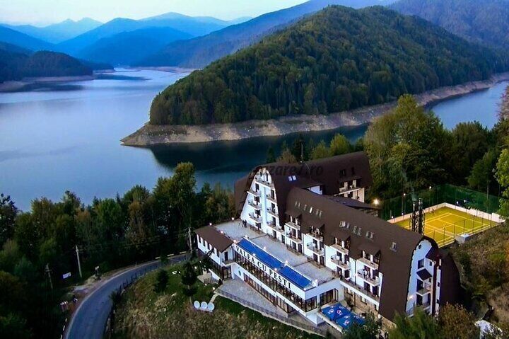 Landscape Safari on Top Gear Road and Ancient Rock Church 