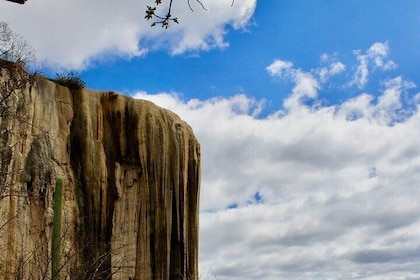 hierve el agua and Zapotec villages private tour