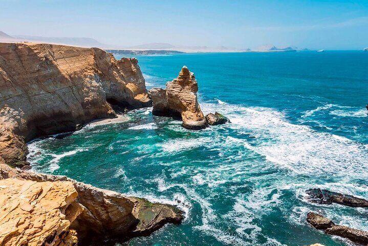 Full day Ballestas Islands and DE Paracas National Reservation
