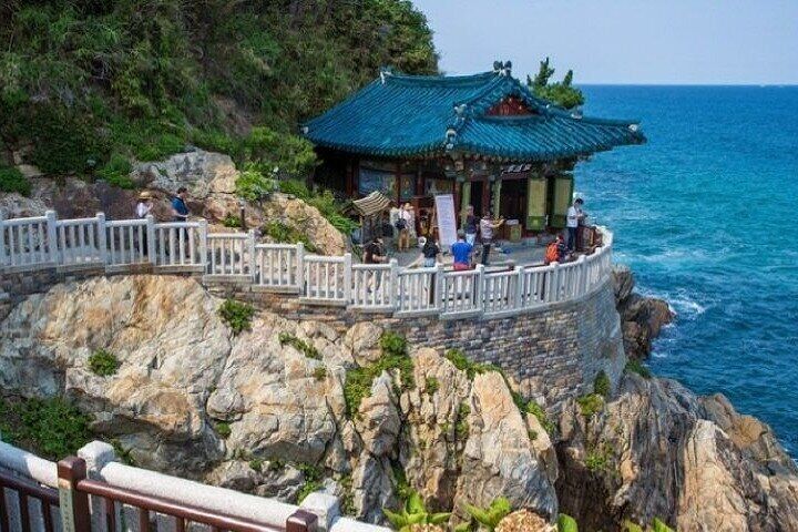 Seoraksan & Naksan Temple Autumn Day Trip from Seoul