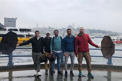 Street Food Testing and Walking Tour in Istanbul