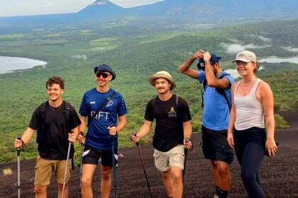Momotombo Volcano Tour with Local Guide