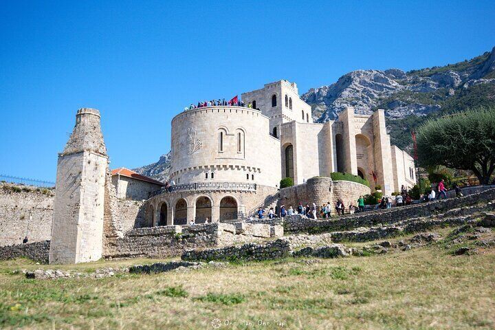 From Durrës Golem: Kruja Castle and Old Bazaar Tour
