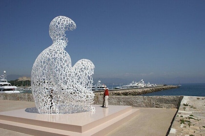 6 Hours Private Tour in Nice Villefranche sur Mer and Antibes