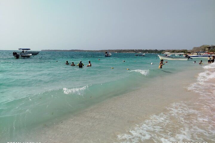 Barú Island Shuttle Tour Quiet Beach