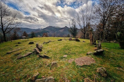Hiking along the ancient Cromlech route