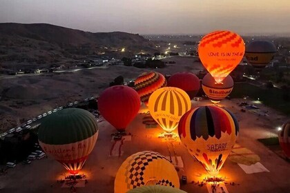 Sunrise Hot Air Balloon Adventure in Luxor