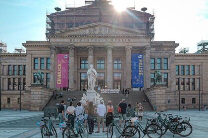 Berlin: School Class Bike Tour to Explore the Highlights
