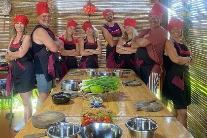 Hoi An Basket Boat and Crab Fishing Eco Tour with Cooking Class