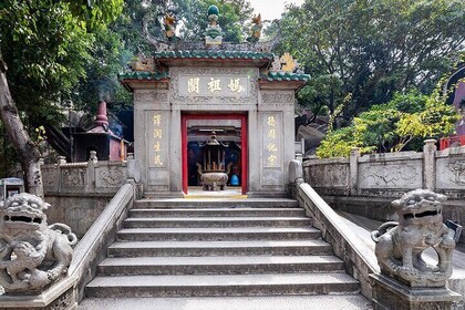 Macau City Sightseeing Day Tour with Lunch