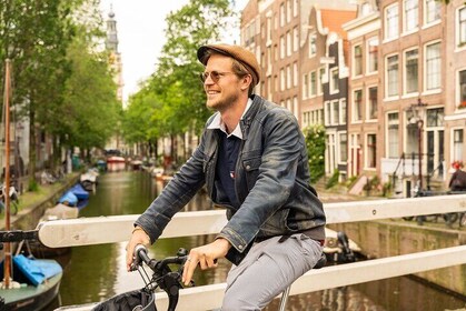 Amsterdam Bike Food Tour with Private Guide