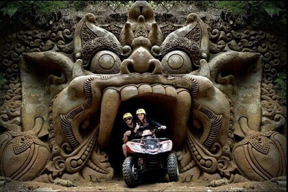 Gosek quad bike Ride Through Tunnels And Barong Cave