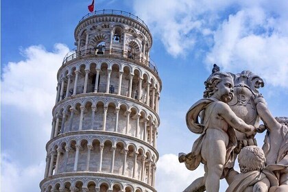 Day Excursion to Pisa and Lucca with Private Van and Guide