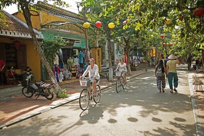 17 Days of Vietnam and Thailand Highlights