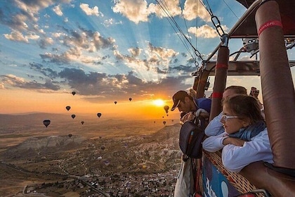 Sunrise VIP Hot Air Balloon Ride in Luxor