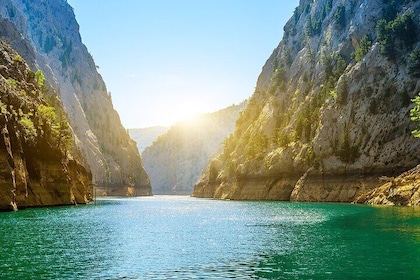 Antalya: Green Canyon Boat Trip with Lunch and Pickup