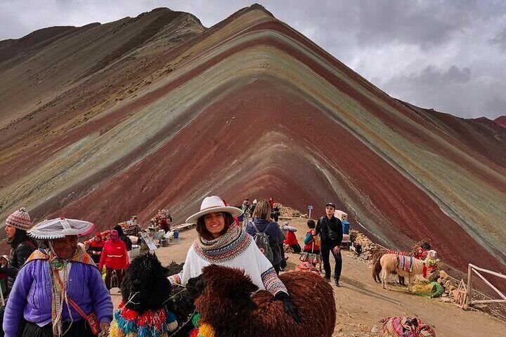Cusco Rainbow Mountain with Buffet Lunch and Red Valley Optional