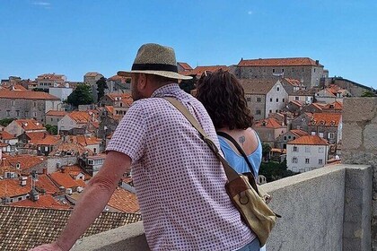 Dubrovnik Romantic Walking Tour for Couples with Love Museum