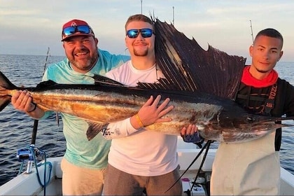 6hr Offshore Big Game Fishing Adventure