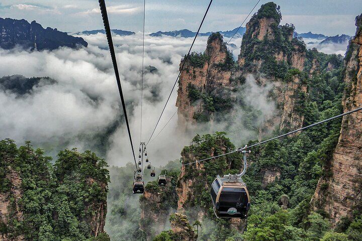 Zhangjiajie 2-Day Highlights Tour with Glass Bridge & Cable Car 