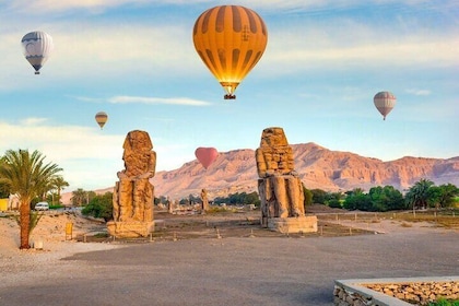 Balloon Ride Over Luxor and Kayaking Experience on the Nile