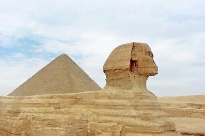 Cairo Pyramids Museum Sphinx Day Trip by Plane – Sharm El Sheikh