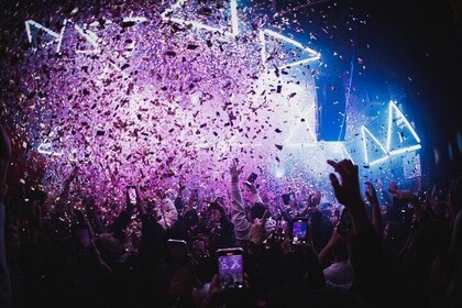 Osaka Umeda: OWL Nightclub Admission Ticket (For Foreign)