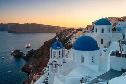 Santorini Small Group Shore Excursion: Iconic Island Highlights