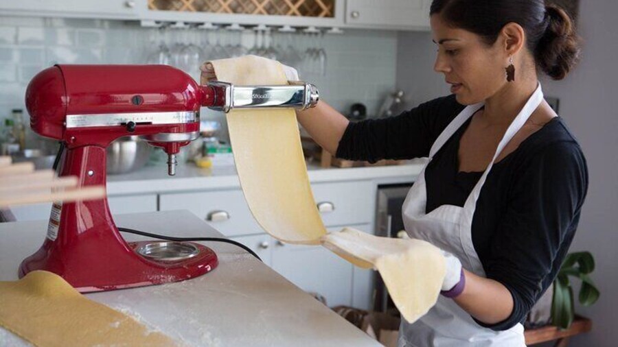 Cook Pasta, Wine-Braised Meat & Dessert