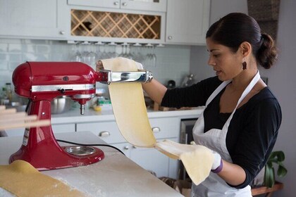 Cook Pasta, Wine-Braised Meat & Dessert (Includes 4-Course Meal)