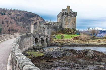 3 Days Scottish Highlands Chauffeured Luxury Tour