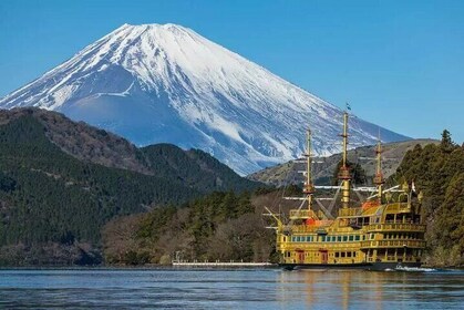 Mt Fuji Kamakura Hakone and Atami Sea Boat Hanabi 2-Day Tour