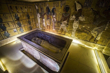 King Tut's Tomb and Valley of the Kings Tour with Optional Kayak