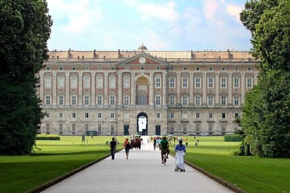 Tour of the Royal Palace of Caserta