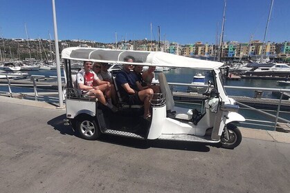 ETuk-Tuk Private Tour with Local Guide