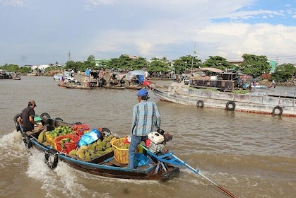 Private 21-Day Vietnam Experience from Hanoi to Mekong Delta