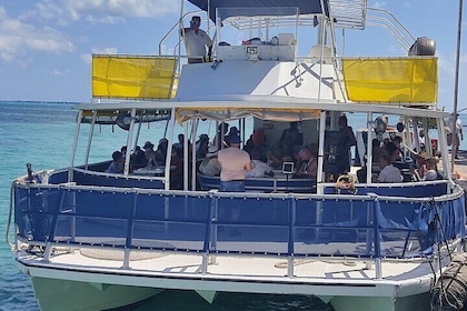 Unlimited Catamaran to Isla Mujeres from Cancun