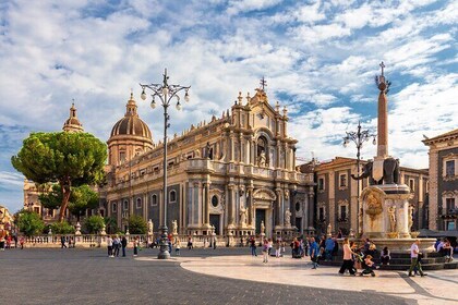 Catania: Private Half-Day Tour of City Highlights & Coast