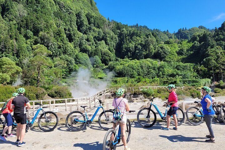 E-Bike Furnas and Cheese Tasting Tour