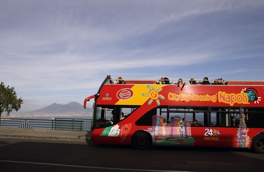 City Sightseeing bus in Napoli