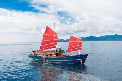 Angthong Marine Park Cruise on a Teakwood Yacht from Koh Samui