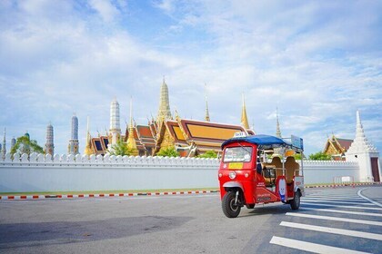 4Hour Bangkok Community Tuk Tuk Ride Pass