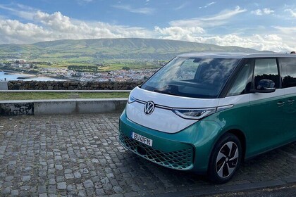 Terceira Island Highlights with Traditional Lunch