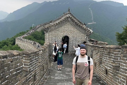 Mutianyu Great Wall One Day Bus Tour in Beijing