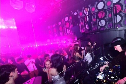 Osaka Shinsaibashi: CHEVAL All-You-Can-Drink (For Foreign)