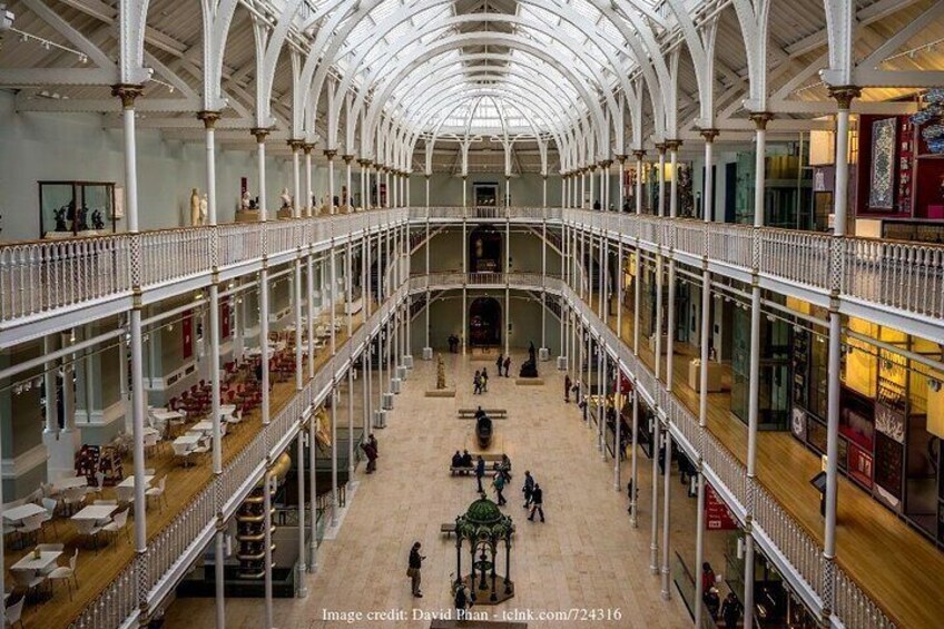 Private Edinburgh Full Day Tour with Tickets to the Castle