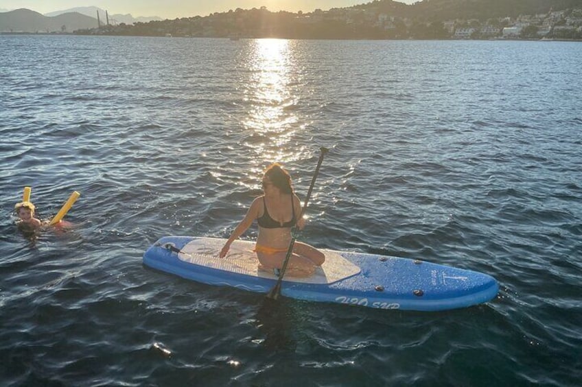 3 Hour Sunset Cruise with Drinks, Tapas, SUP & Snorkel 