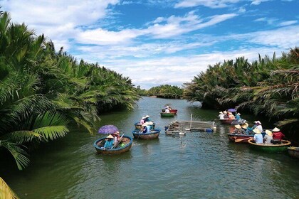 Hoi An: Cooking Class, Market Tour & Coconut Forest Basket Boat